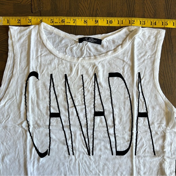 It Closet | White ‘Canada’ TankTop | Size M - Picture 10 of 11